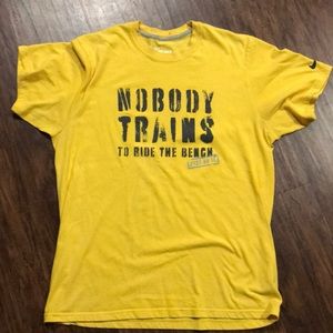 Yellow Nike T-shirt Size L